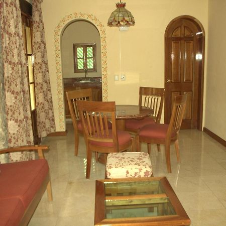 Cancun International Suites المظهر الخارجي الصورة